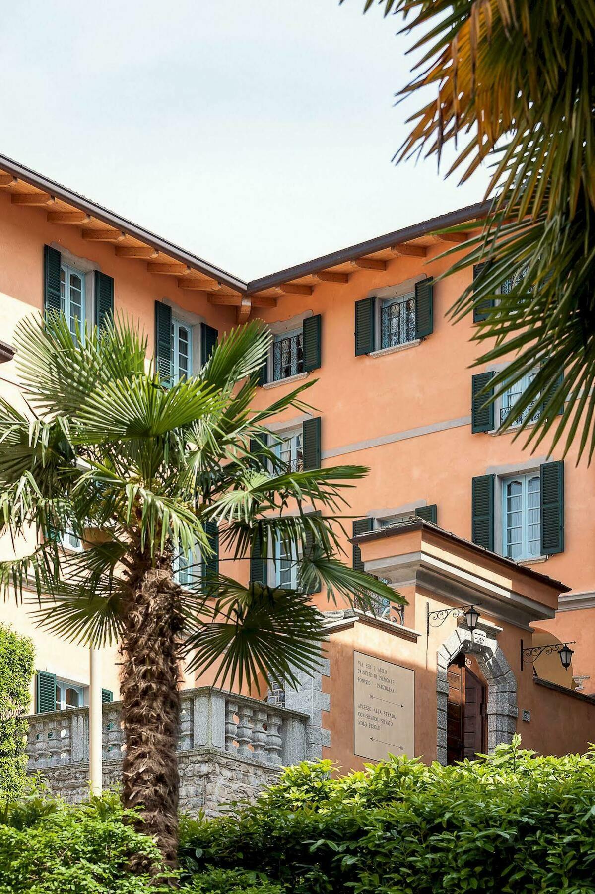 Palazzo Del Vicere Aparthotel Lezzeno Exterior photo